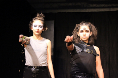 Heavy Cross oder Eine für alle 2021, Generalprobe und Premiere in Beber, Foto: Stefan Zawilla, Junges Theater Beber
