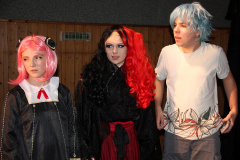 Zora und Curie retten die Schule, Generalprobe und Premiere in Beber 2023. Foto: Stefan Zawilla, Junges Theater Beber