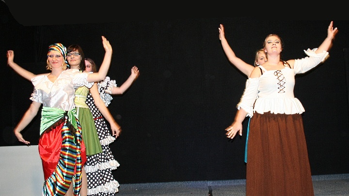 Don Quijote in Beber 2011: 5 Tänzerinnen